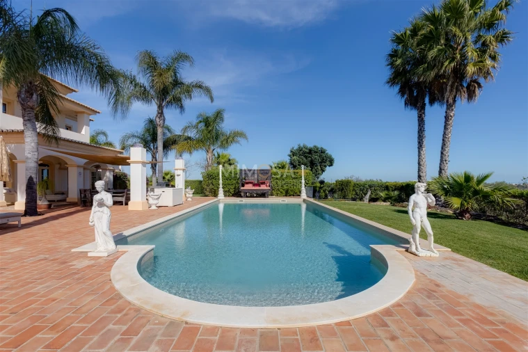 Moradia T4 para Venda em Lagos (São Sebastião e Santa Maria) Foto 39