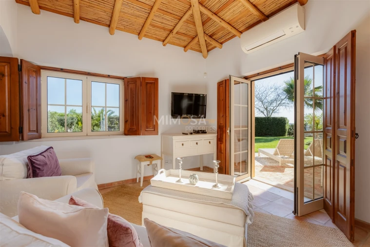 Moradia T4 para Venda em Lagos (São Sebastião e Santa Maria) Foto 11