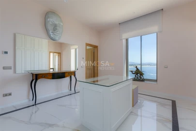 Moradia T8 para Venda em Lagos (São Sebastião e Santa Maria)