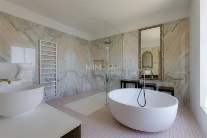 Moradia T8 para Venda em Lagos (São Sebastião e Santa Maria)