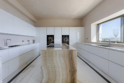 Moradia T8 para Venda em Lagos (São Sebastião e Santa Maria)