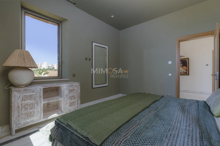 Moradia T8 para Venda em Lagos (São Sebastião e Santa Maria) Foto 31