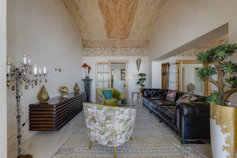 Moradia T8 para Venda em Lagos (São Sebastião e Santa Maria) Foto 20