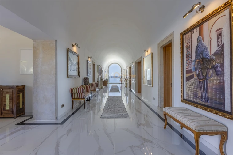 Moradia T8 para Venda em Lagos (São Sebastião e Santa Maria) Foto 12