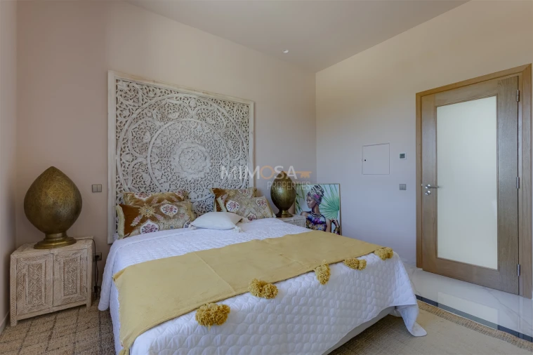 Moradia T8 para Venda em Lagos (São Sebastião e Santa Maria) Foto 51