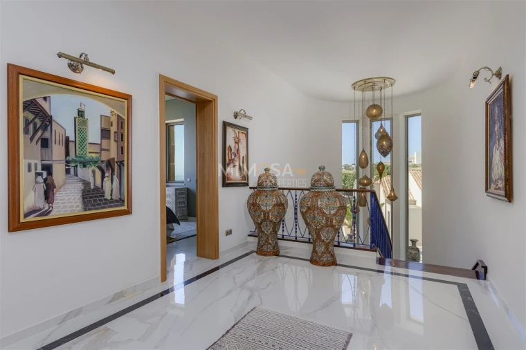 Moradia T8 para Venda em Lagos (São Sebastião e Santa Maria) Foto 56