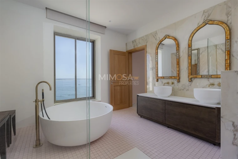 Moradia T8 para Venda em Lagos (São Sebastião e Santa Maria) Foto 46