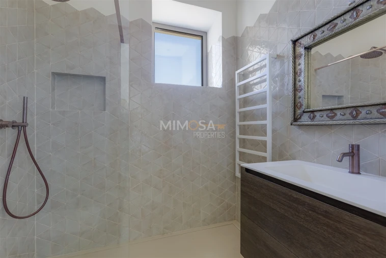 Moradia T8 para Venda em Lagos (São Sebastião e Santa Maria) Foto 55