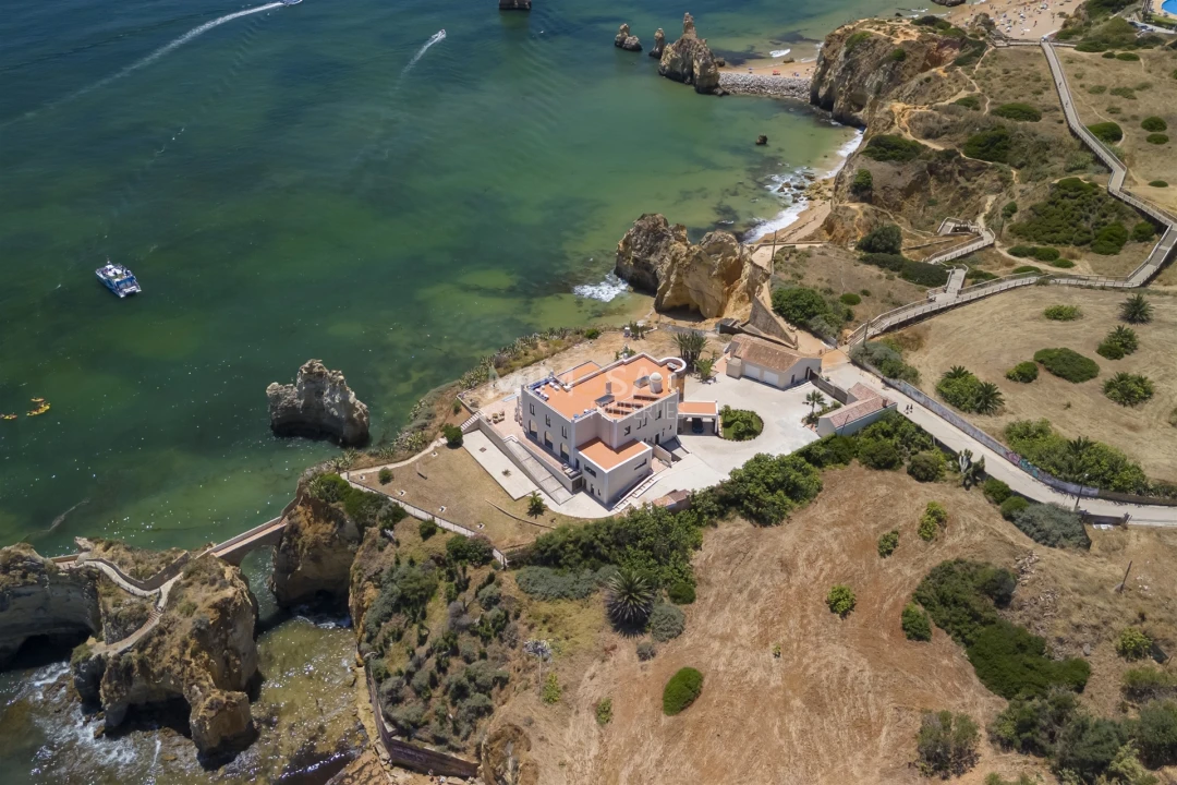 Moradia T8 para Venda em Lagos (São Sebastião e Santa Maria) Foto 2