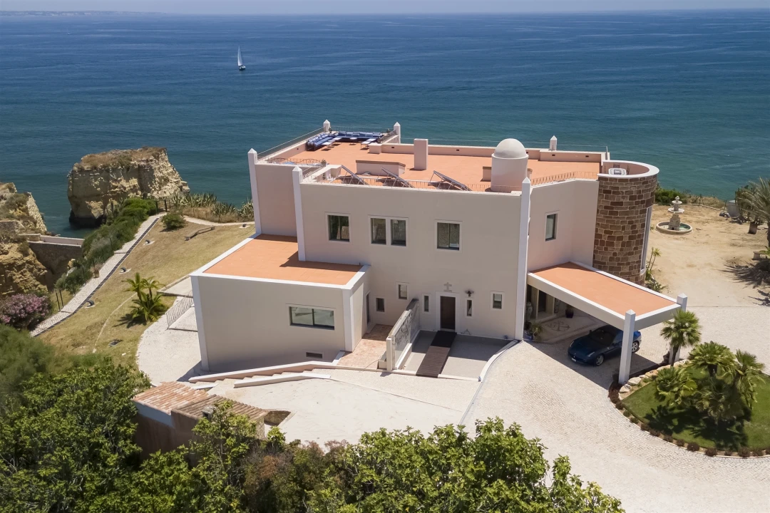 Moradia T8 para Venda em Lagos (São Sebastião e Santa Maria) Foto 1