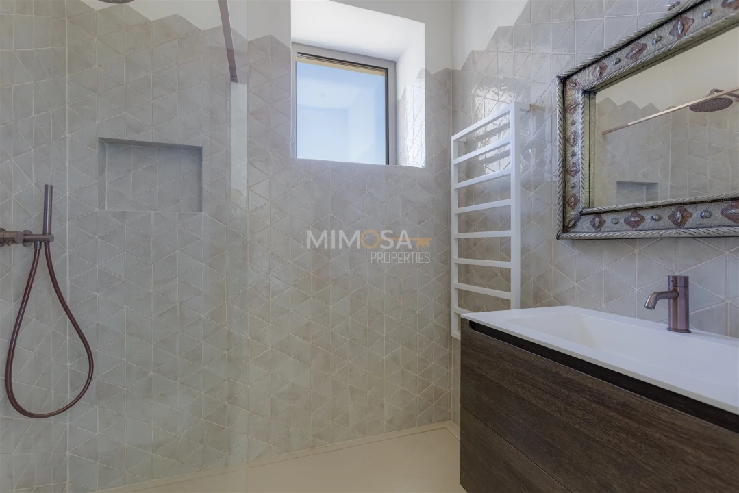 Moradia T8 para Venda em Lagos (São Sebastião e Santa Maria) Foto 55