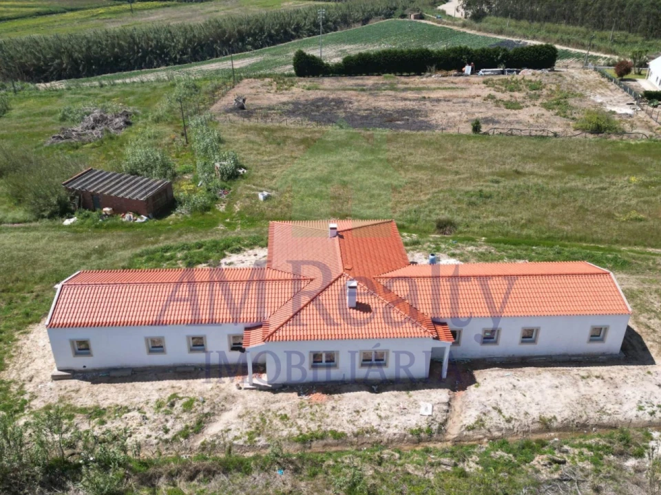 Moradia T5 para Venda em Ferrel Foto 8