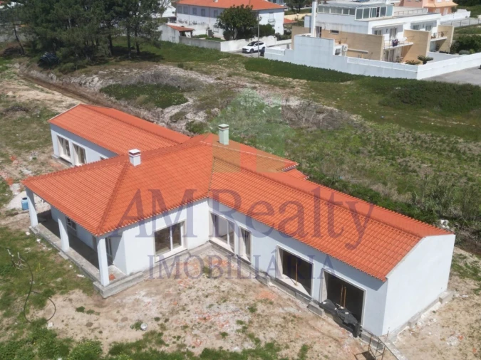 Moradia T5 para Venda em Ferrel Foto 1