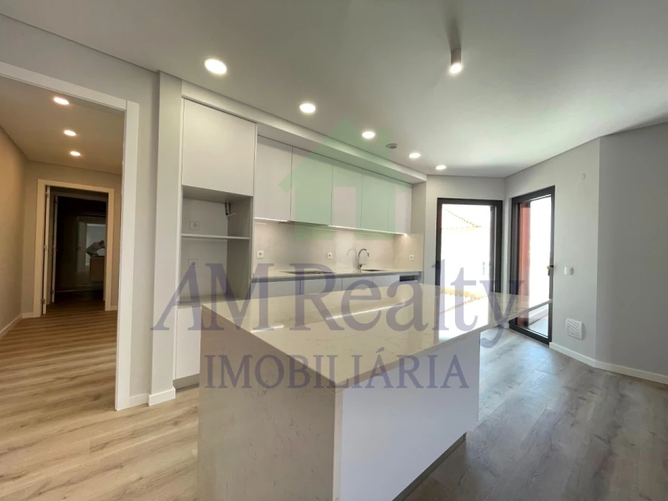 Apartamento T3 para Venda em Lourinhã e Atalaia Foto 1
