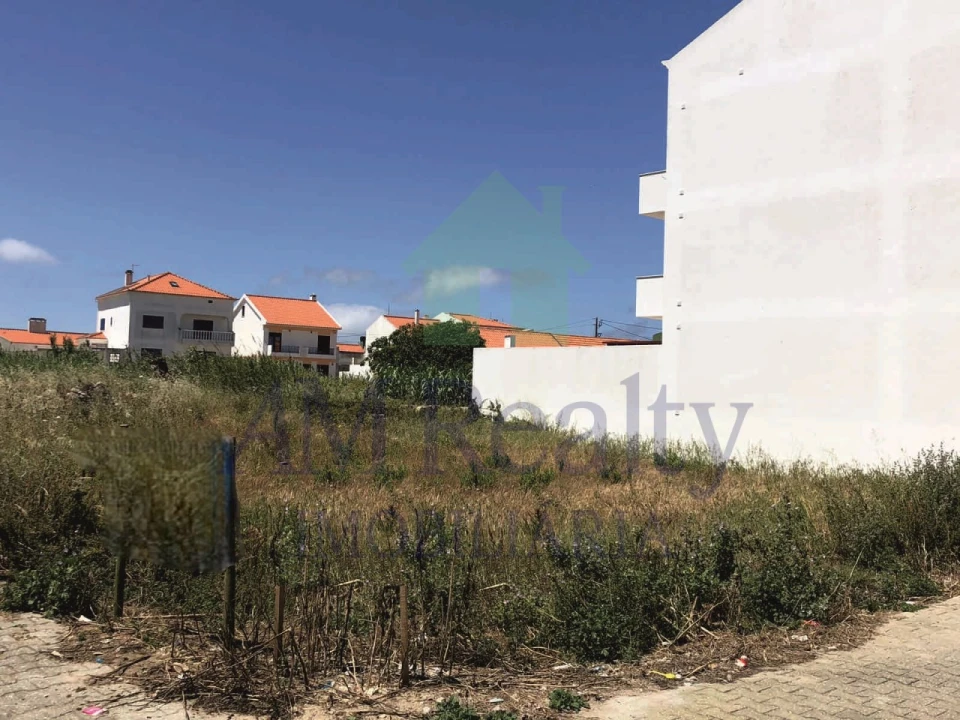 Terreno para Venda em Peniche Foto 1