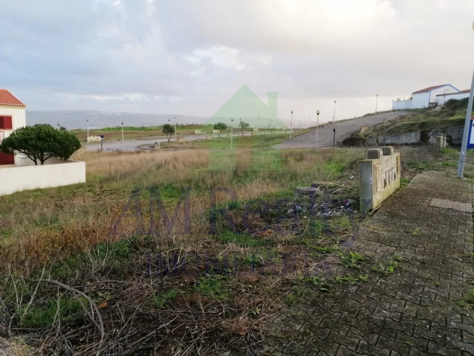 Terreno para Venda em Lourinhã e Atalaia Foto 4
