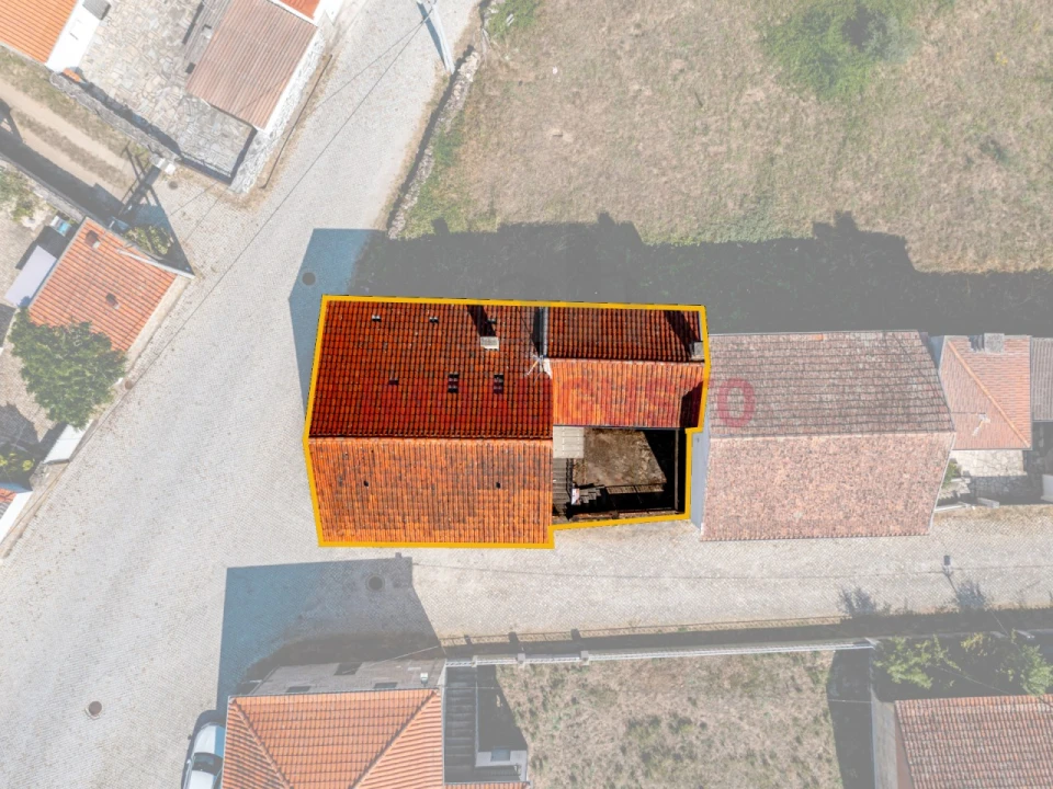 Moradia T4 para Venda em Adão Foto 3