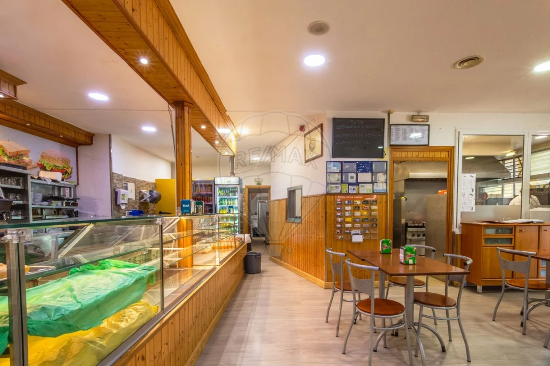 Negócio para Venda em Azeitão (São Lourenço e São Simão) Foto 17