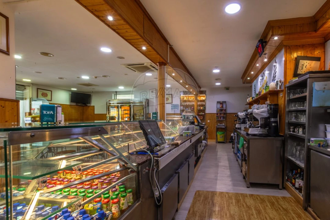 Negócio para Venda em Azeitão (São Lourenço e São Simão) Foto 9