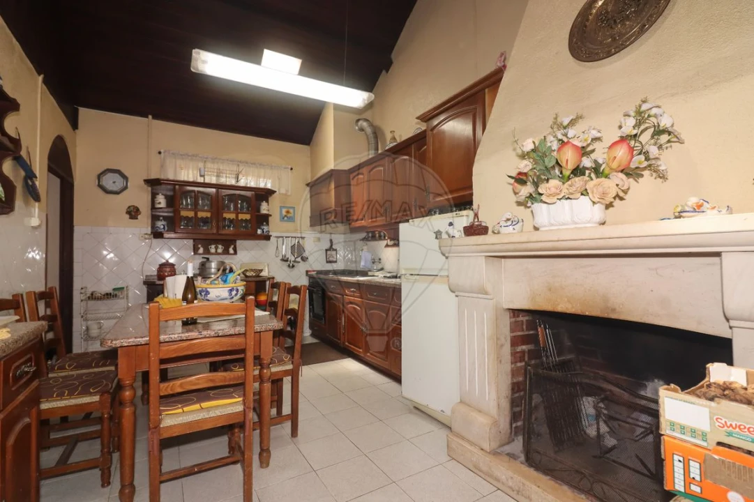 Quinta T3 para Venda em Alenquer (Santo Estêvão e Triana) Foto 7