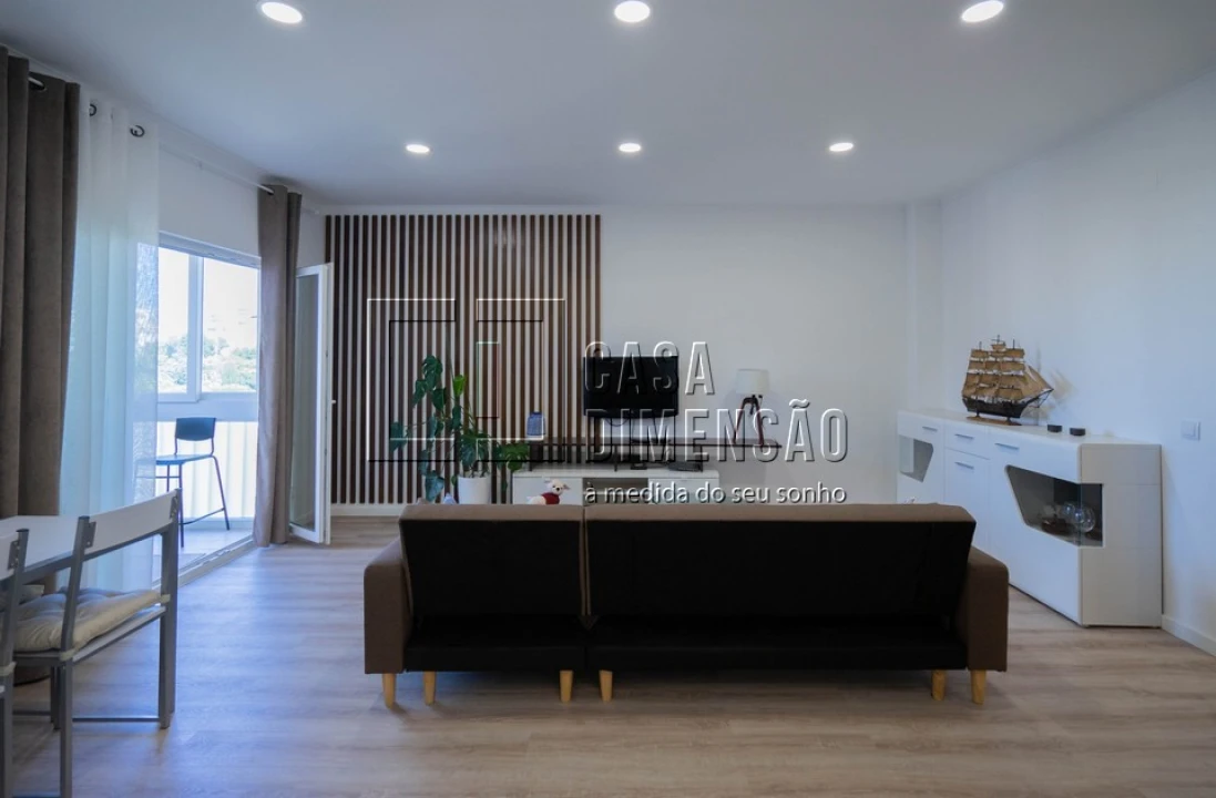 Apartamento T1 para Venda em Oeiras e São Julião da Barra, Paço de Arcos e Caxias Foto 1
