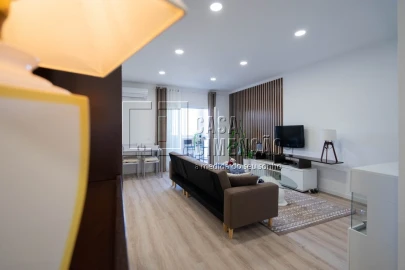 Apartamento T1 para Venda em Oeiras e São Julião da Barra, Paço de Arcos e Caxias