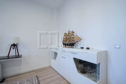 Apartamento T1 para Venda em Oeiras e São Julião da Barra, Paço de Arcos e Caxias