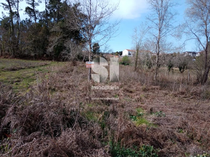 Terreno para Venda em Eixo e Eirol Foto 2