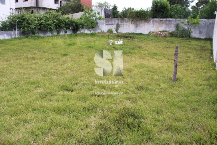Terreno para Venda em Eixo e Eirol Foto 4