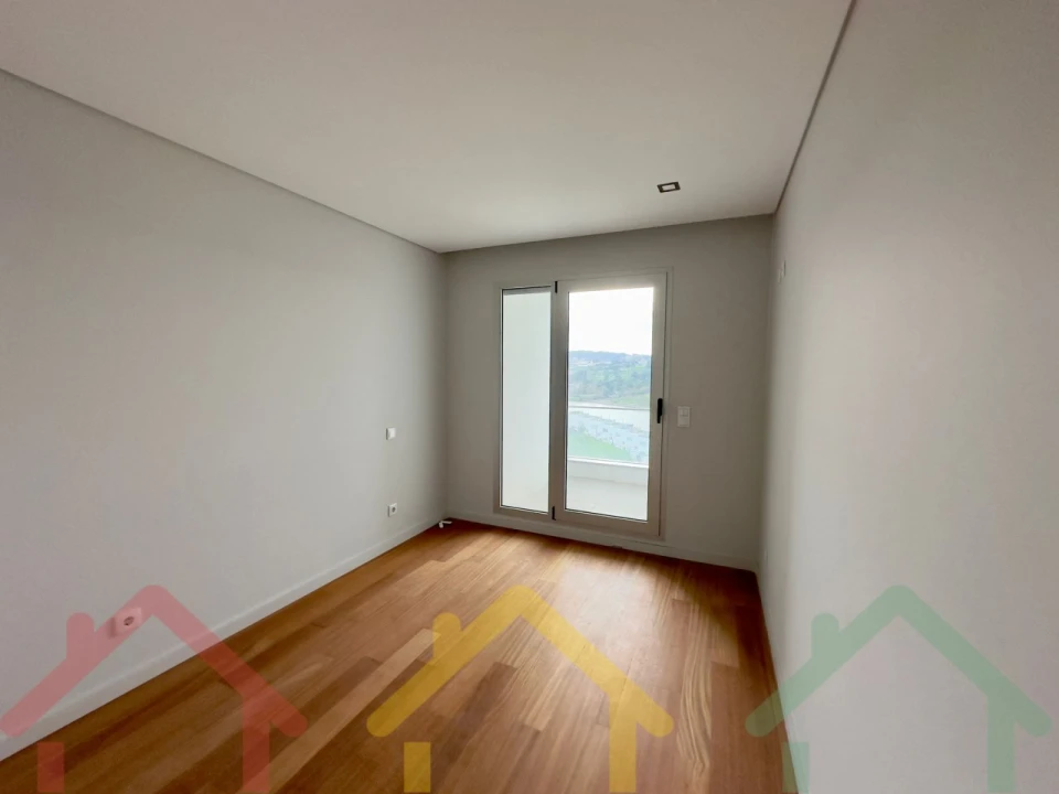 Apartamento T3 para Venda em Gondomar (São Cosme), Valbom e Jovim Foto 13