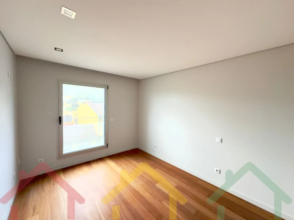 Apartamento T3 para Venda em Gondomar (São Cosme), Valbom e Jovim Foto 15