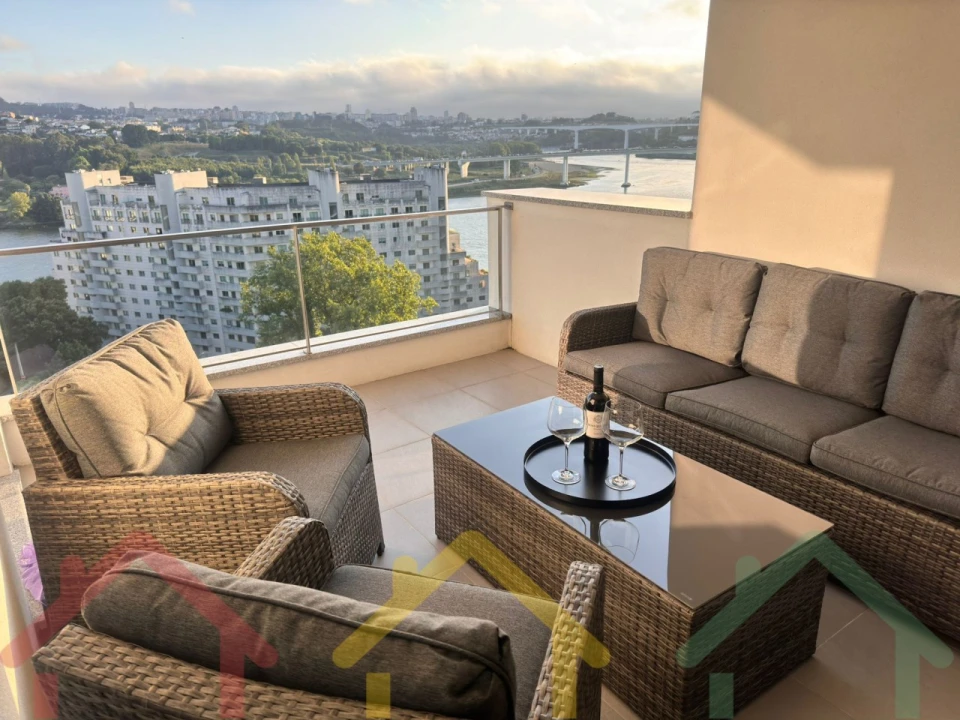 Apartamento T3 para Venda em Gondomar (São Cosme), Valbom e Jovim Foto 1