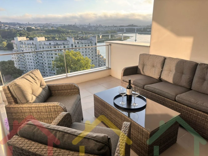 Apartamento T3 para Venda em Gondomar (São Cosme), Valbom e Jovim Foto 1