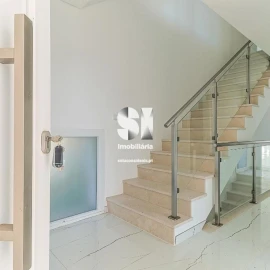 Moradia T4 para Venda em Antuzede e Vil de Matos