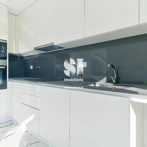 Moradia T4 para Venda em Antuzede e Vil de Matos Foto 2