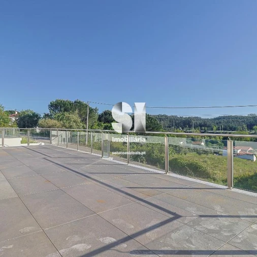 Moradia T4 para Venda em Antuzede e Vil de Matos Foto 6