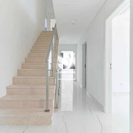 Moradia T4 para Venda em Antuzede e Vil de Matos Foto 10