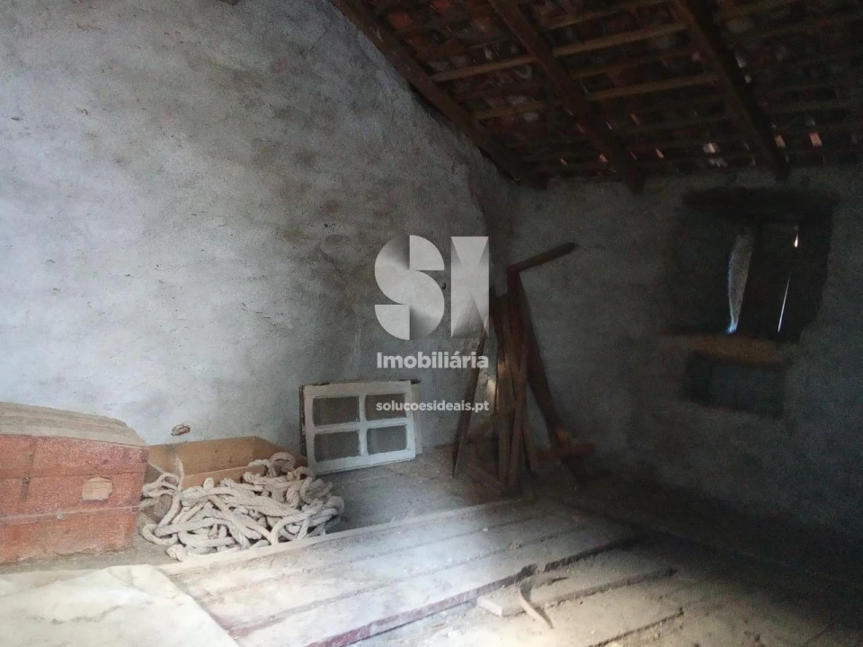 Moradia T2 para Venda em Gois Foto 5