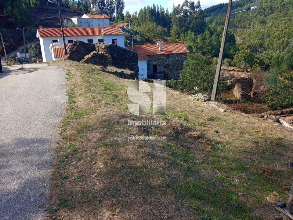 Moradia T2 para Venda em Gois Foto 10