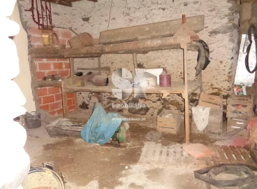 Moradia T3 para Venda em Lousã e Vilarinho