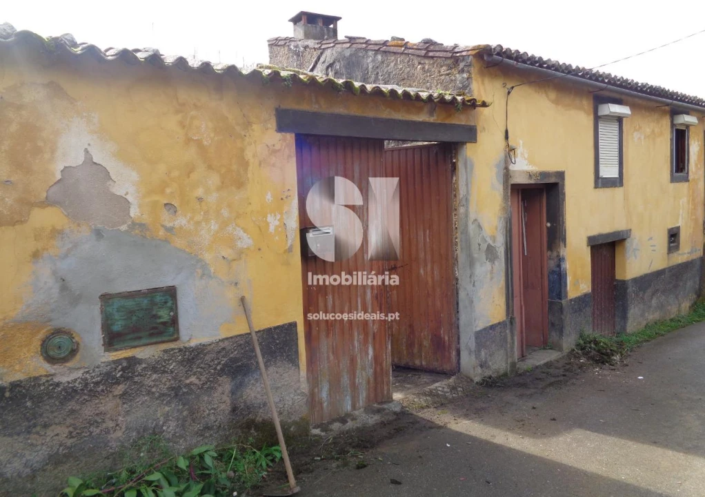 Moradia T3 para Venda em Lousã e Vilarinho Foto 1