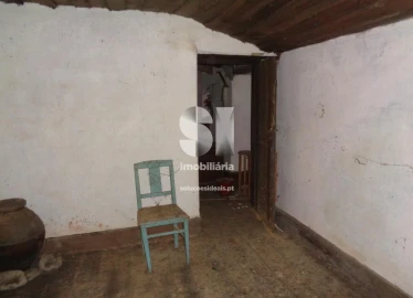 Moradia T3 para Venda em Lousã e Vilarinho