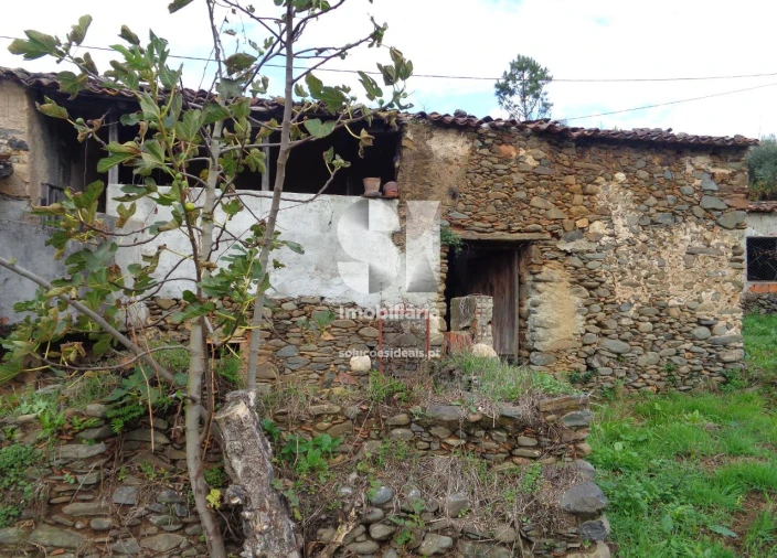 Moradia T3 para Venda em Lousã e Vilarinho Foto 3