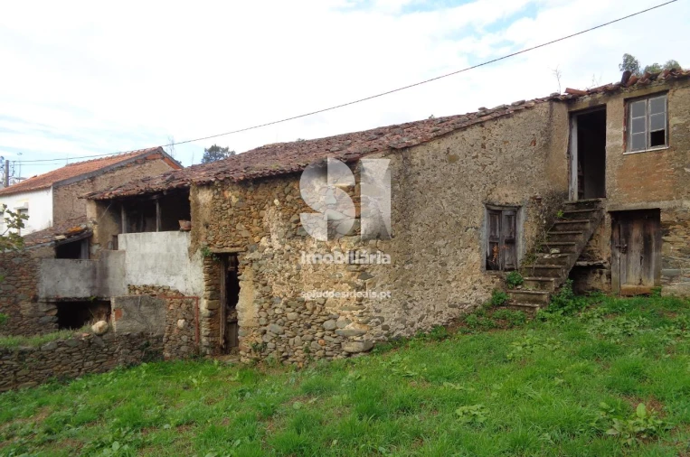 Moradia T3 para Venda em Lousã e Vilarinho Foto 5