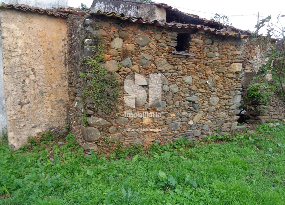 Moradia T3 para Venda em Lousã e Vilarinho Foto 1