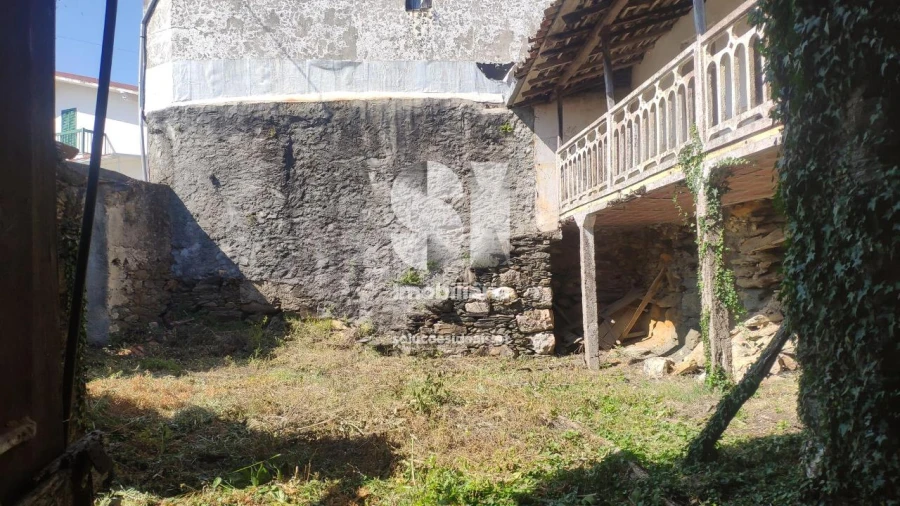 Moradia T6 para Venda em Poiares (Santo Andre) Foto 3