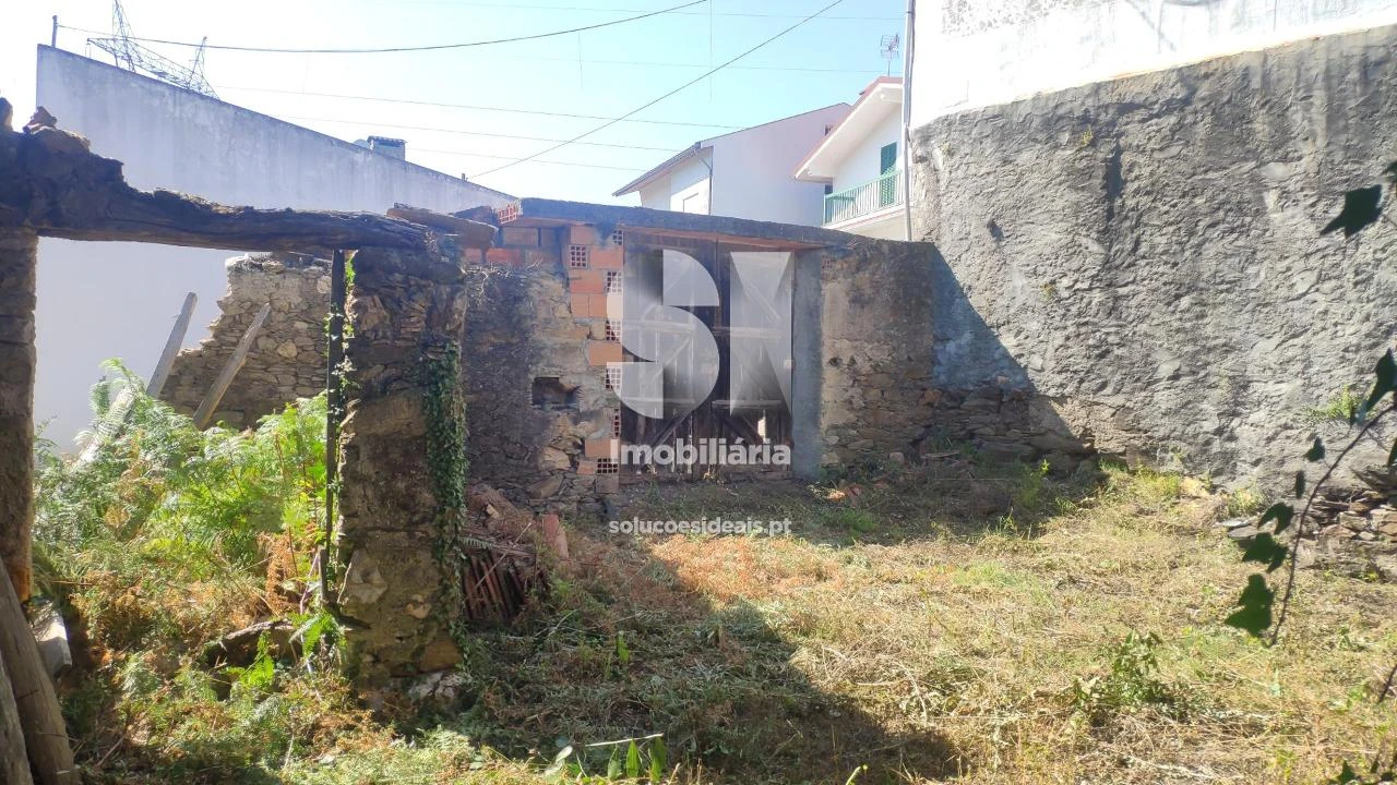 Moradia T6 para Venda em Poiares (Santo Andre) Foto 2