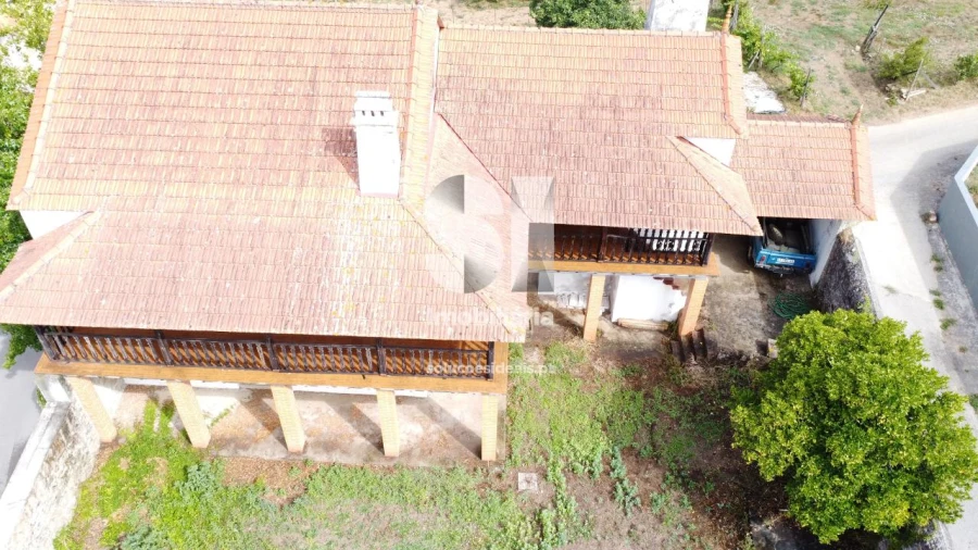 Moradia T3 para Venda em Arrifana Foto 9