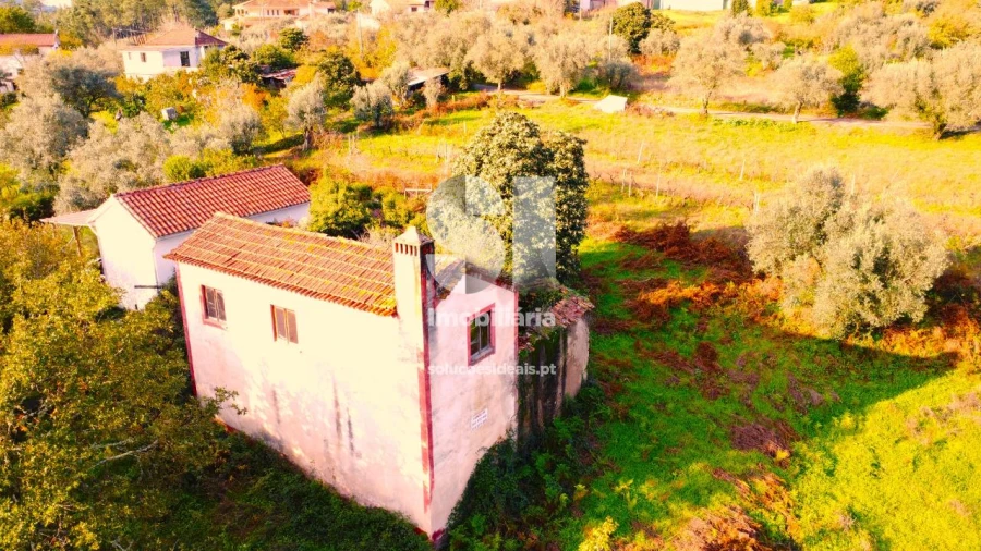 Moradia T2 para Venda em Arrifana Foto 18