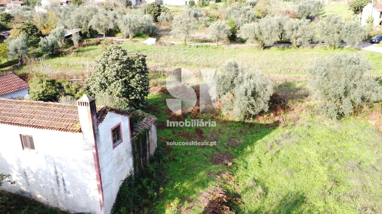 Moradia T2 para Venda em Arrifana Foto 2